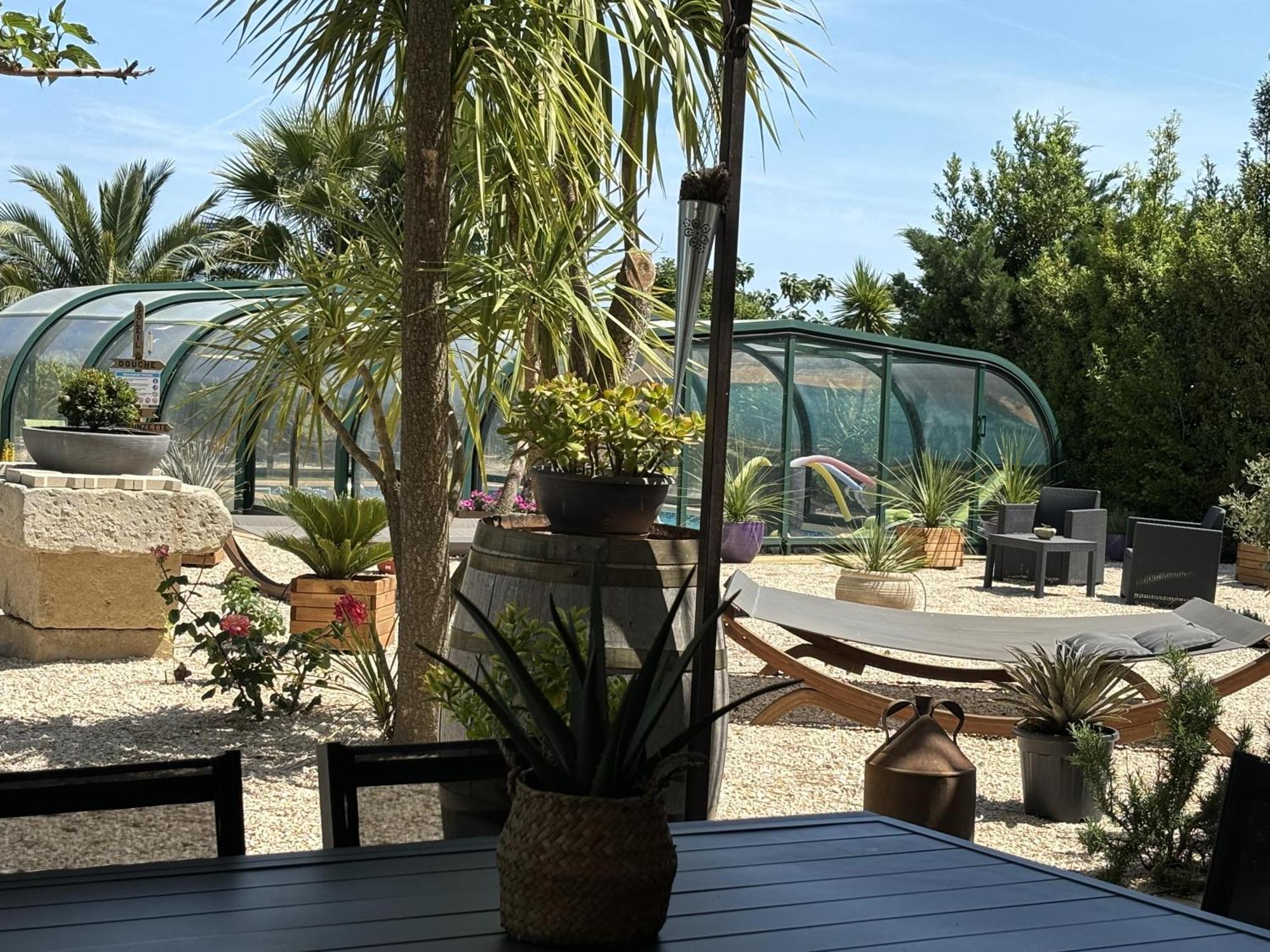 A L'Oree Des Vignes Montady Bagian luar foto