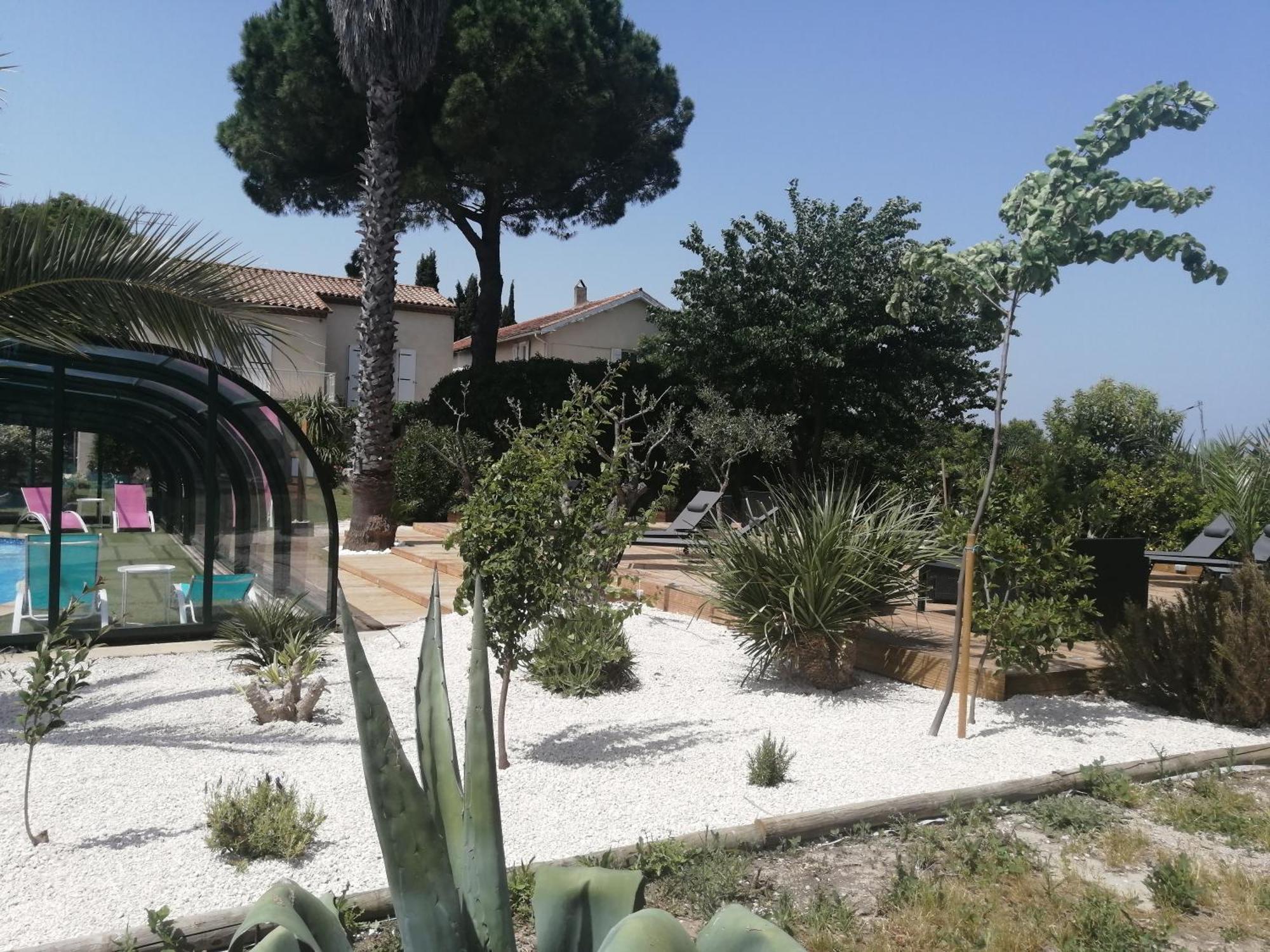 A L'Oree Des Vignes Montady Bagian luar foto